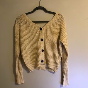 Moon & Madison Cropped Cardigan